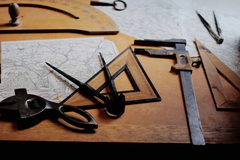 Spooncarving knife making in Sheffield